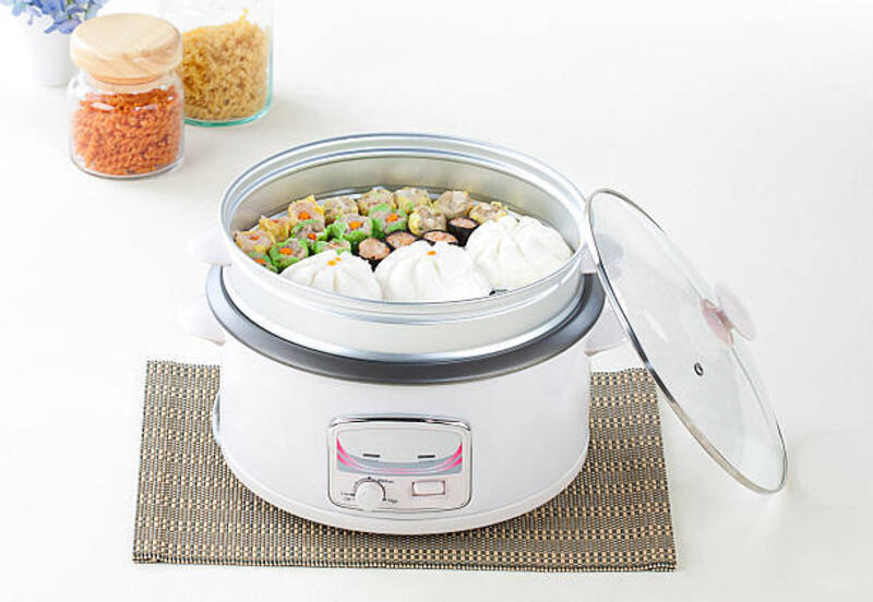 rice cooker dan nampan untuk makanan kukus - electric rice cooker venusphoto potret stok, foto, & gambar bebas royalti