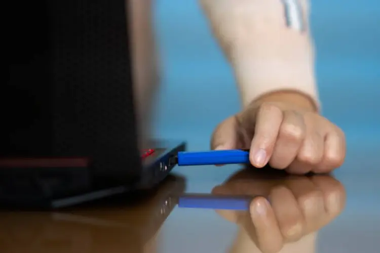Kenapa Flashdisk Tidak Terbaca di PC dan Laptop?
