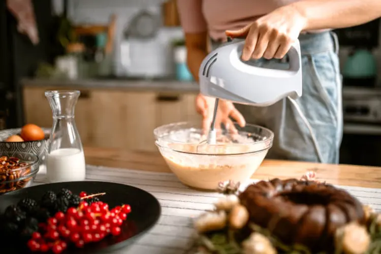 Hand Mixer Cepat Rusak? Begini Cara Merawatnya dengan Tepat 