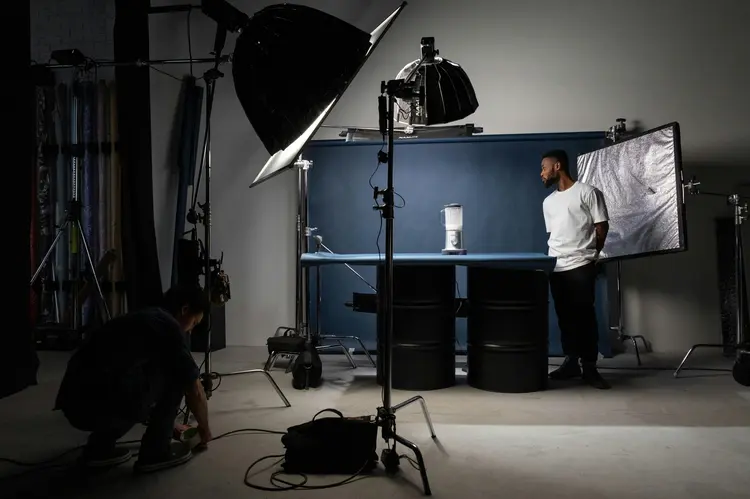Nggak Punya Studio Mahal? 5 Trik Rahasia Foto & Video Jernih dengan Softbox