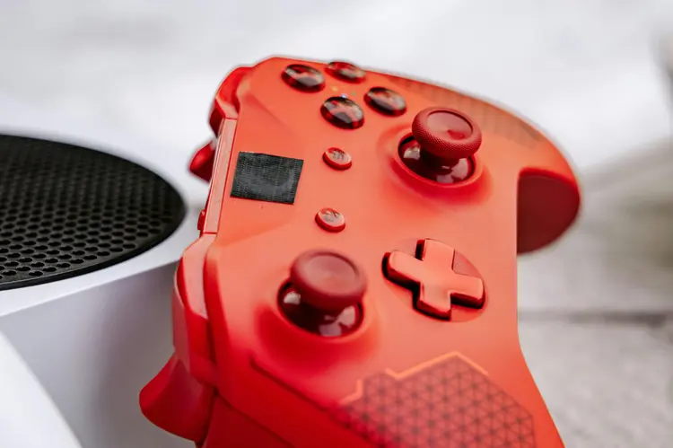 Tinggalkan Kabel Ruwet! Panduan Kompatibilitas Gamepad Lintas Platform