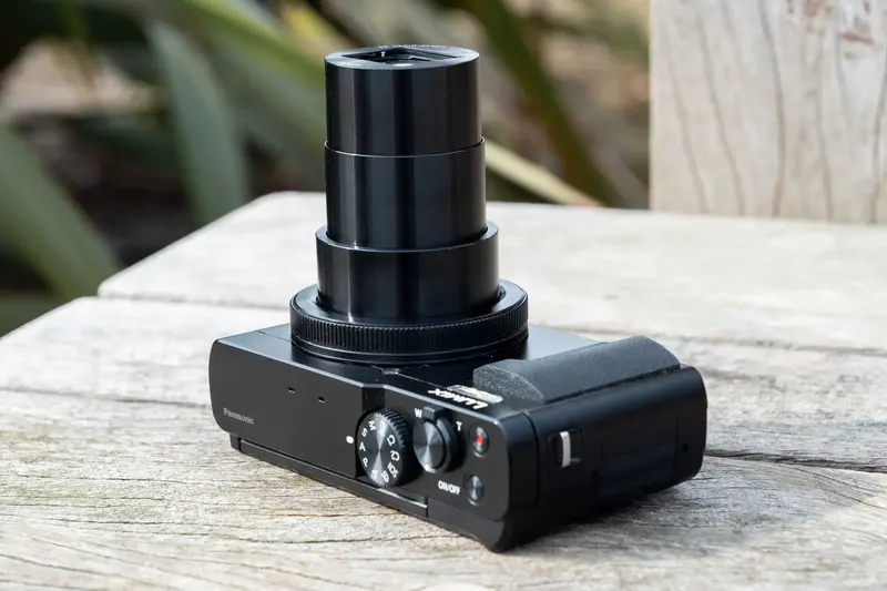 Panasonic Lumix ZS99 / TZ99 Review: Pocket camera with 30x zoom! | Amateur  Photographer