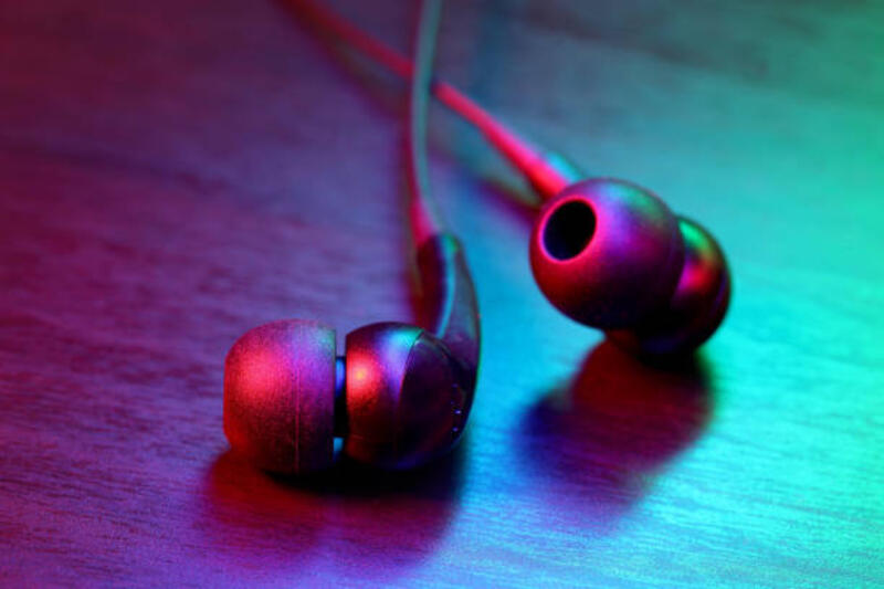 headphone.jpg (612×408)