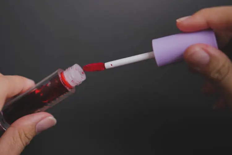 Lip Tint Cepat Kering? Ini Tips Ampuh Menyimpan dan Merawatnya agar Awet!