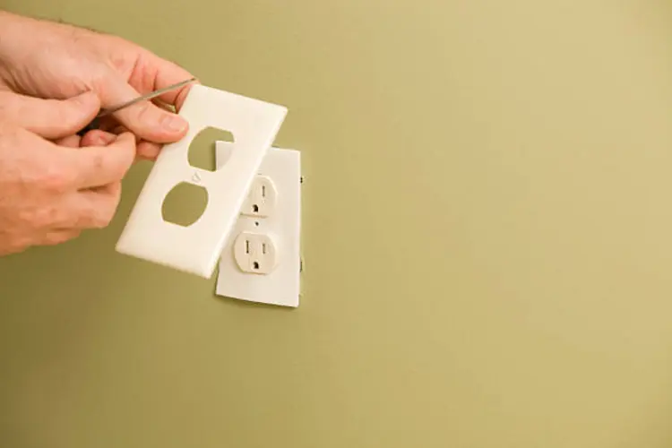 Cara Pasang Saklar dan Stop Kontak di Rumah dengan Aman untuk Pemula