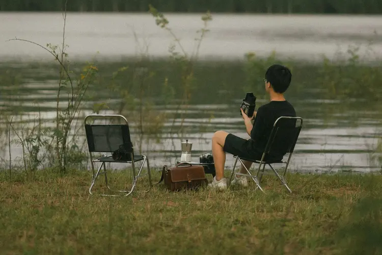 Nyaman Saat Camping? Jangan Lupa Bawa Kursi Lipat Outdoor!