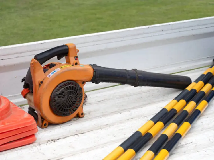 5 Hal yang Harus Dihindari Saat Menggunakan Hand Blower agar Tidak Cepat Rusak