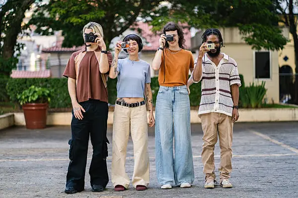 Mengenal Jenis-Jenis Kamera Kekinian yang Sering Dipakai Anak Muda