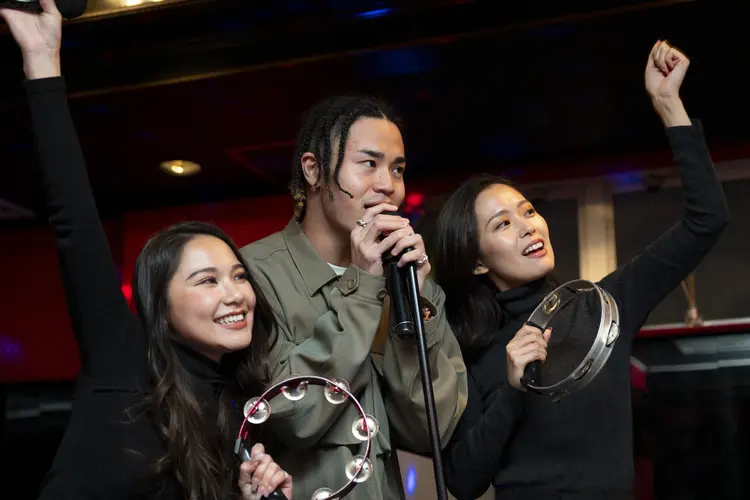 Speaker Bluetooth Karaoke Terbaik? Cek Dulu Fitur Wajib Ini!