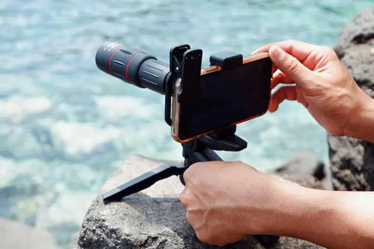 Bikin Foto Jarak Jauh Tetap Jelas, Begini Cara Pakai Lensa Telephoto untuk Kamera HP
