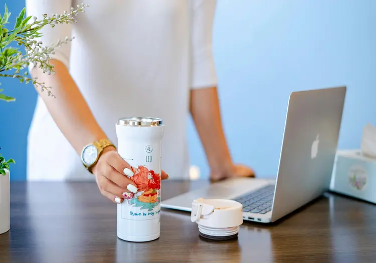 Kenapa Tumbler Jadi Barang Wajib Anak Muda Sekarang?