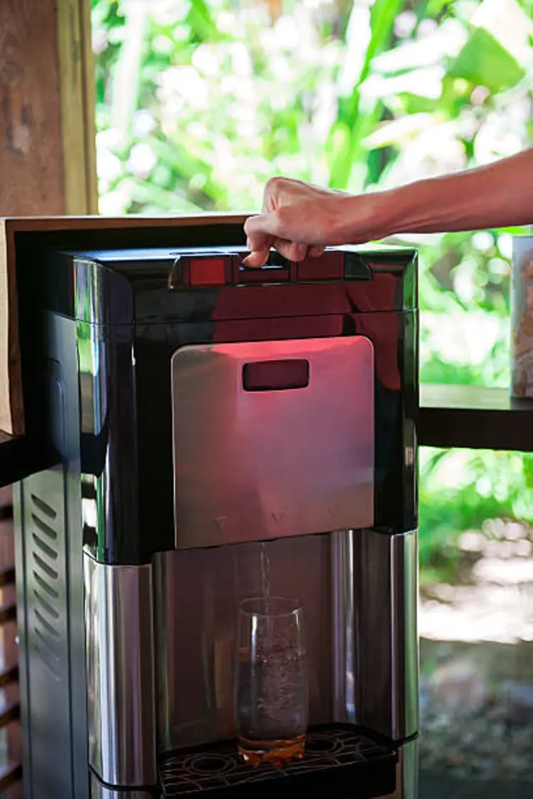 7 Kelebihan Dispenser Galon Bawah, Bukan Cuma Praktis Lho!