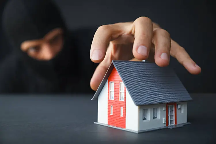 7 Cara Mencegah Pencuri Masuk Rumah, Anti Maling!