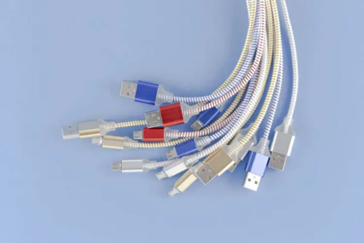 Kabel USB Charger Cepat Rusak? Ini Kesalahan  yang Sering Dilakukan Tanpa Disadari