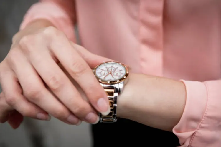 5 Rekomendasi Jam Tangan Wanita, Kesan Simpel dan Elegan
