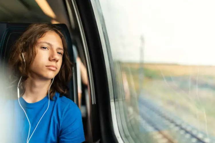 Suara Handsfree Mati Sebelah? Tenang, Begini Cara Mudah Mengatasinya!