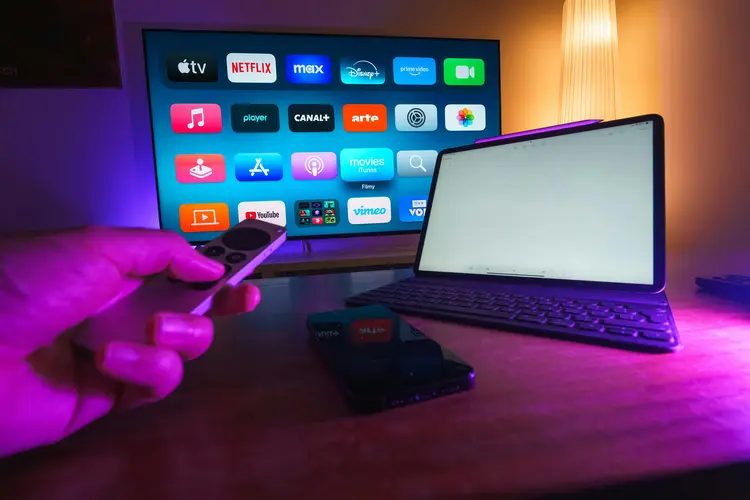Ubah TV Biasa Jadi Smart TV dalam Sekejap!
