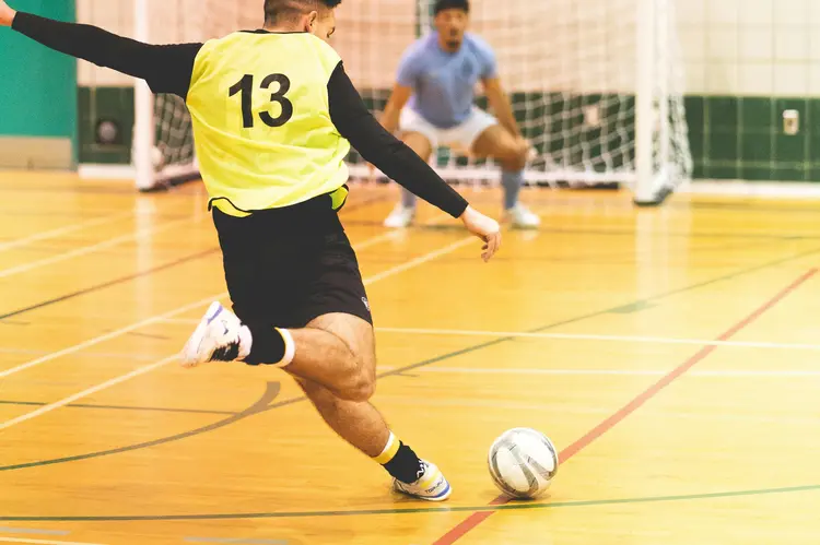 7 Tips Memilih Sepatu Futsal yang Nyaman dan Tahan Lama