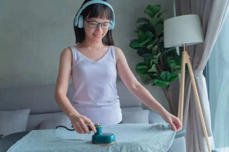 4 Cara Simpel Memilih Setrika Mini Portable yang Berkualitas dan Aman