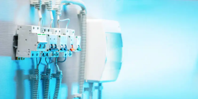 Wajib Tahu! Fungsi Smart Breaker di Instalasi Listrik
