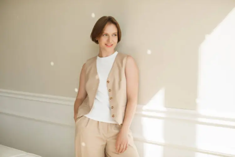 Jangan Ngaku Pecinta Fashion Kalau Belum Punya 4 Jenis Outer Wanita Ini!
