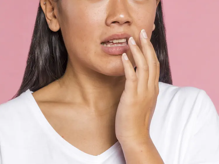 Bibir Kering Bikin Gak Percaya Diri? Ini Tips Praktis untuk Mengembalikan Kelembapannya