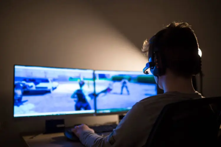 7 Tips Setting Monitor Gaming untuk Maksimalkan Pengalaman Main Game
