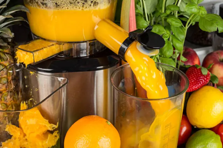 5 Keunggulan Slow Juicer Dibandingkan Juicer Biasa