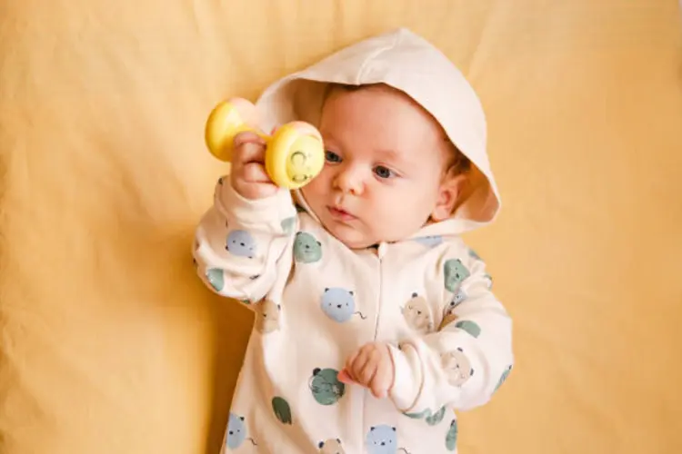 Mau Bikin Bayi Happy Bunda? Coba Kasih Mainan Edukatif Ini