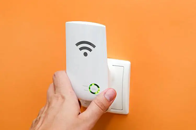 Jaringan WiFi Lemot di Rumah? Begini Cara Mengatasinya