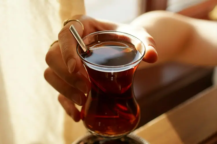 Dari Matcha untuk Fokus sampai Peppermint Tea untuk Tidur Nyenyak, Ini Dia Panduan Teh Buat Kamu!