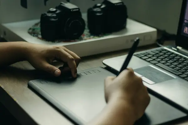 Biar Kreativitas Makin Lancar, Pilih Pen Tablet yang Pas untuk Kamu