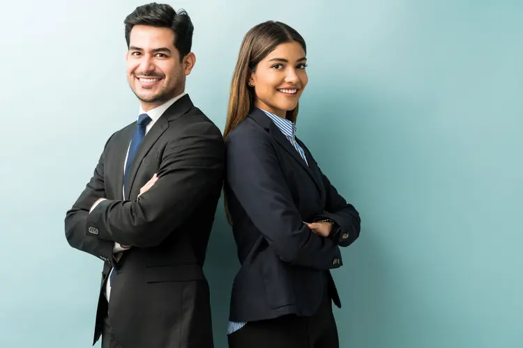 Pakai Baju Kerja yang Rapi Bisa Meningkatkan Produktivitas di Kantor, Mitos atau Fakta?