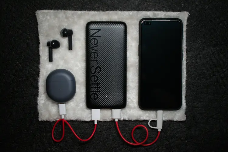 Terlalu Besar atau Justru Pas? Kelebihan dan Kekurangan Powerbank 30.000 mAh