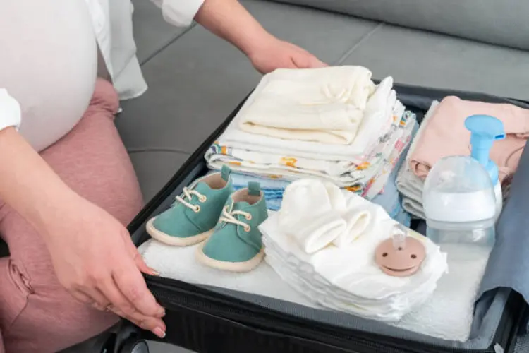 5 Kesalahan Orang Tua saat Menyiapkan Tas Bayi di Momen Libur Natal dan Tahun Baru