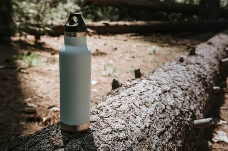Serba-serbi Botol Air Tahan Dingin untuk Aktivitas Outdoor