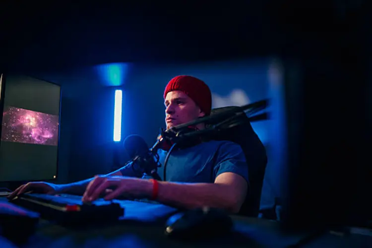 Biar Suara Stream Kamu Jernih Kayak Pro, Gunakan Mic Condenser