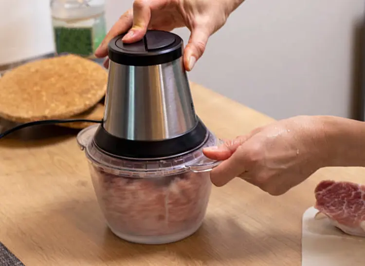 Baru Punya Chopper? Ini Dia Tips Aman Biar Masak Jadi Seru Tanpa Drama!