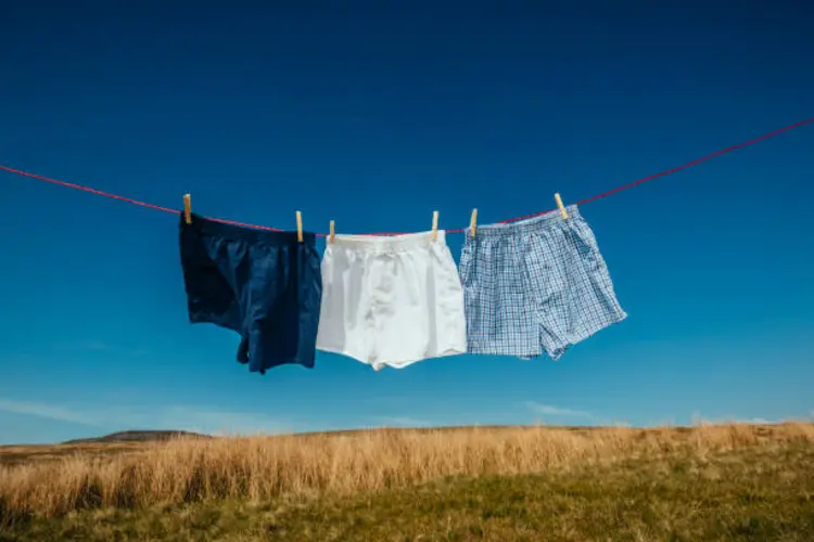 5 Tips Pilih Boxer Cowok yang Adem dan Nyaman Dipakai Seharian