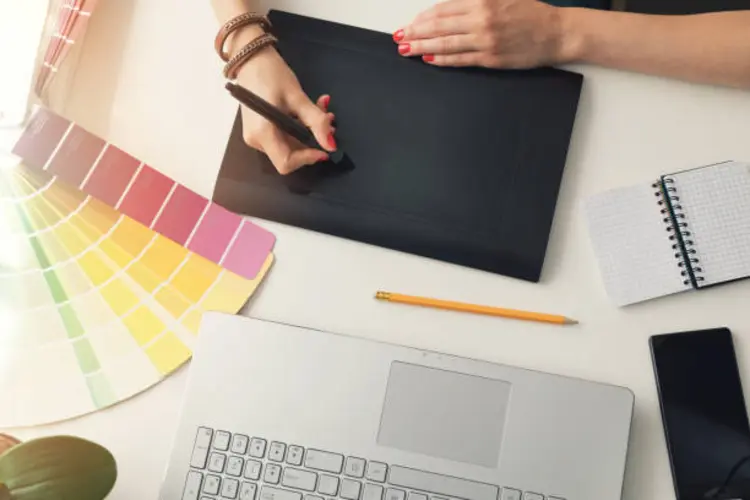 7 Tips Membersihkan Permukaan Tablet Drawing Tanpa Merusak Sensor