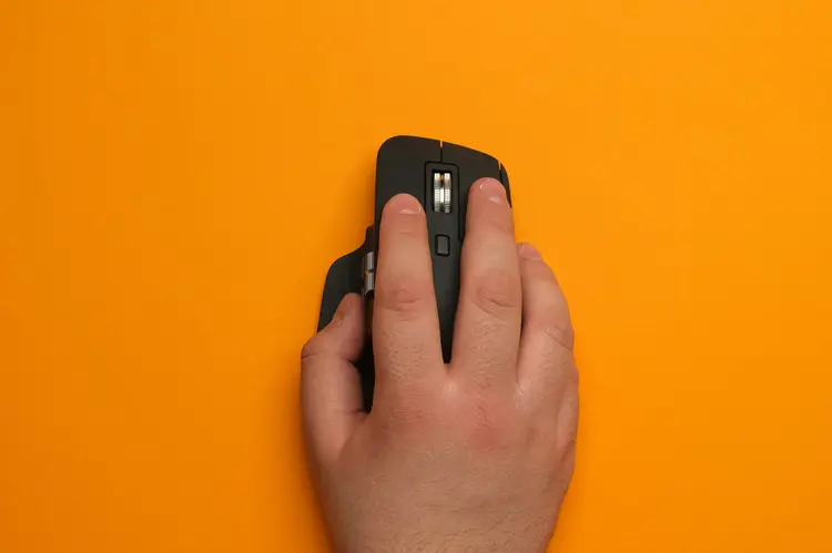 Selama Ini Kamu Salah? 3 Cara Memegang Mouse yang Benar, Pasti Anti Pegal dan Akurat
