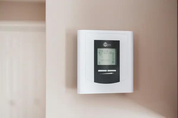 Stop Boros! Ini Rahasia Hemat Listrik dari Smart Thermostat