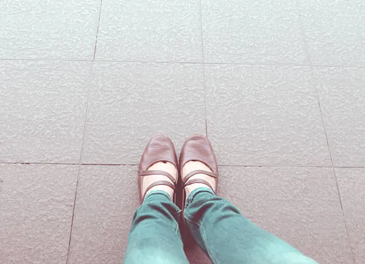 Simpel tapi Stylish, Flatshoes Ala Korea yang Cocok untuk Kuliah dan Ngantor