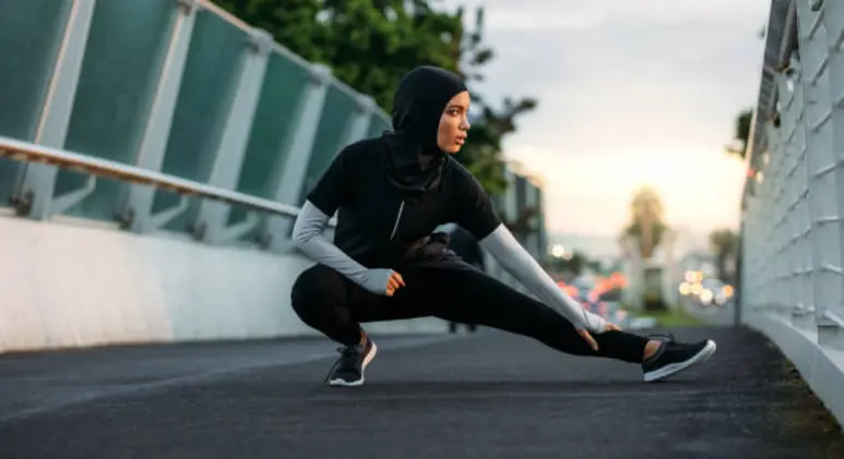 Inspirasi Outfit Sport Wanita Muslimah Buat Tetap Stylish Berolahraga