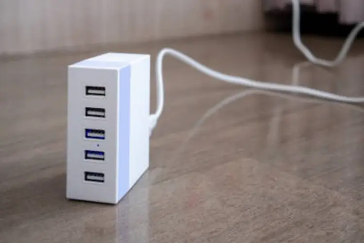 5 Alasan Kenapa Charger Multi Port Wajib Dimiliki Oleh yang Punya Banyak HP dan Gadget