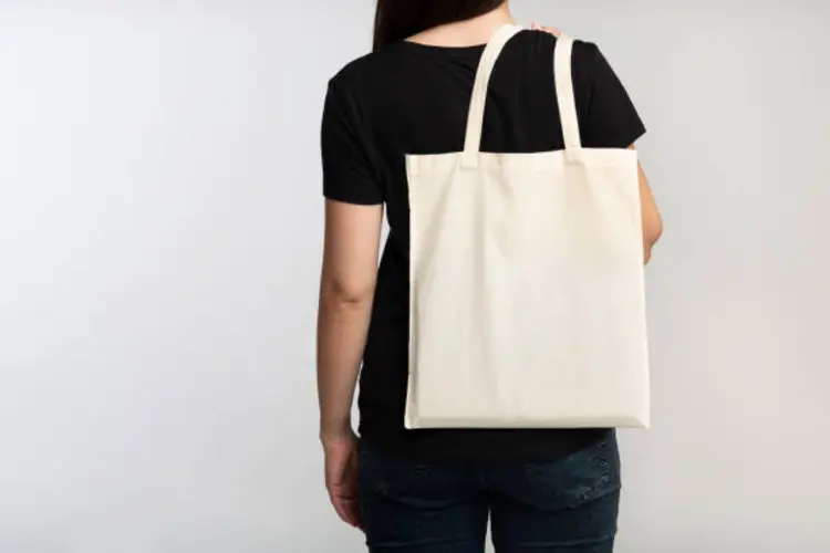 Kenapa Canvas Twill Jadi Pilihan Bahan Tepat untuk Tote Bag Harian?
