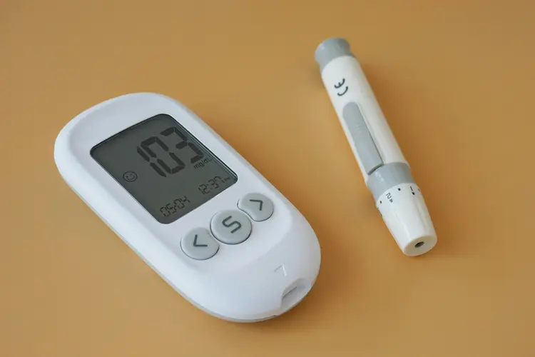 Bukan Diabetes, Perlu Cek Gula Darah? Ini Manfaat CGM untuk Diet & Performance