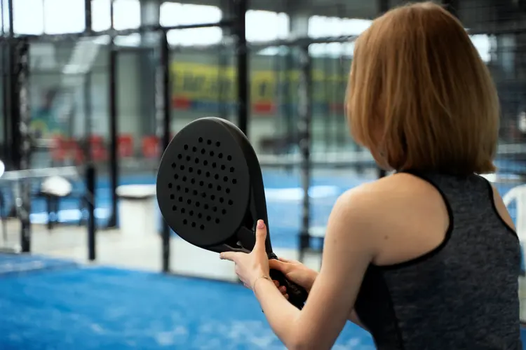 Kenapa Padel Jadi Populer Akhir-akhir Ini? Ini Dia Alasannya!