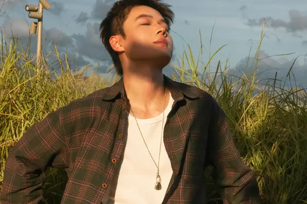 Kenapa Generasi Z Suka Banget Sama Kalung Unisex?