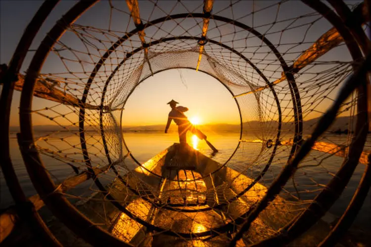 Cara Kreatif Menggunakan Lensa Wide Angle untuk Foto Potret